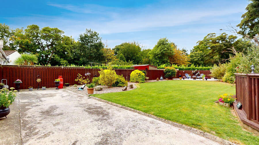 31 Walworth Park