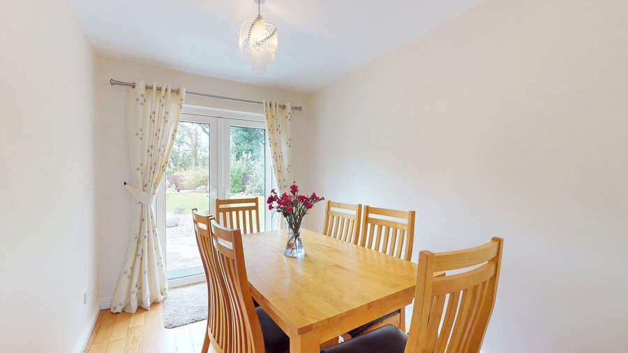 31 Walworth Park