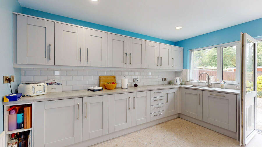 31 Walworth Park