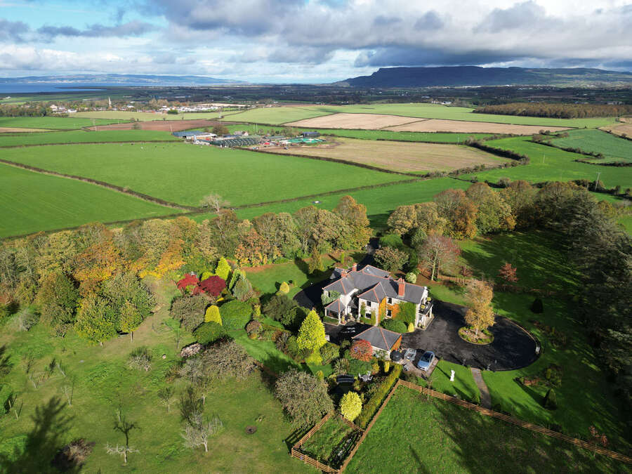 Ardnacranagh, 128 Highlands Road
