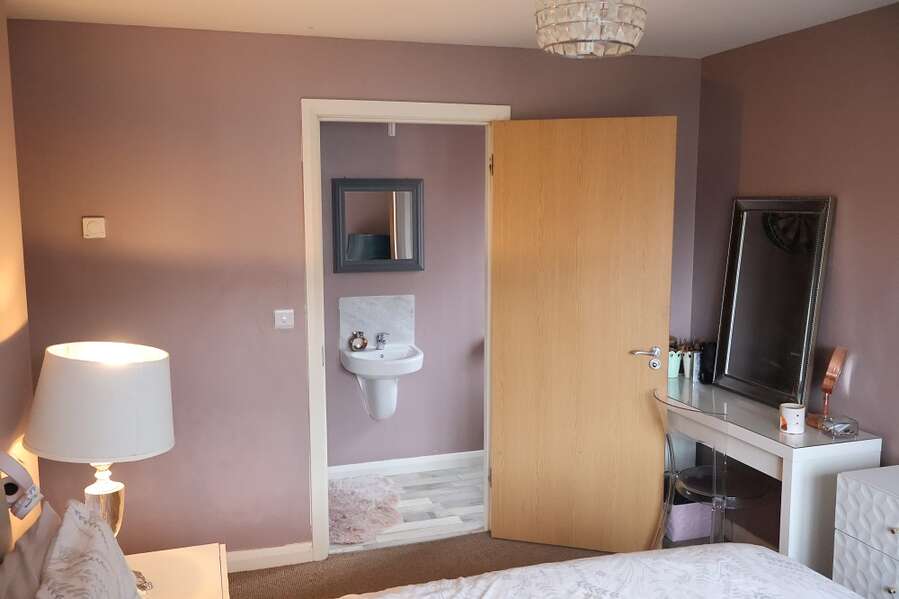 86 Broighter Gardens