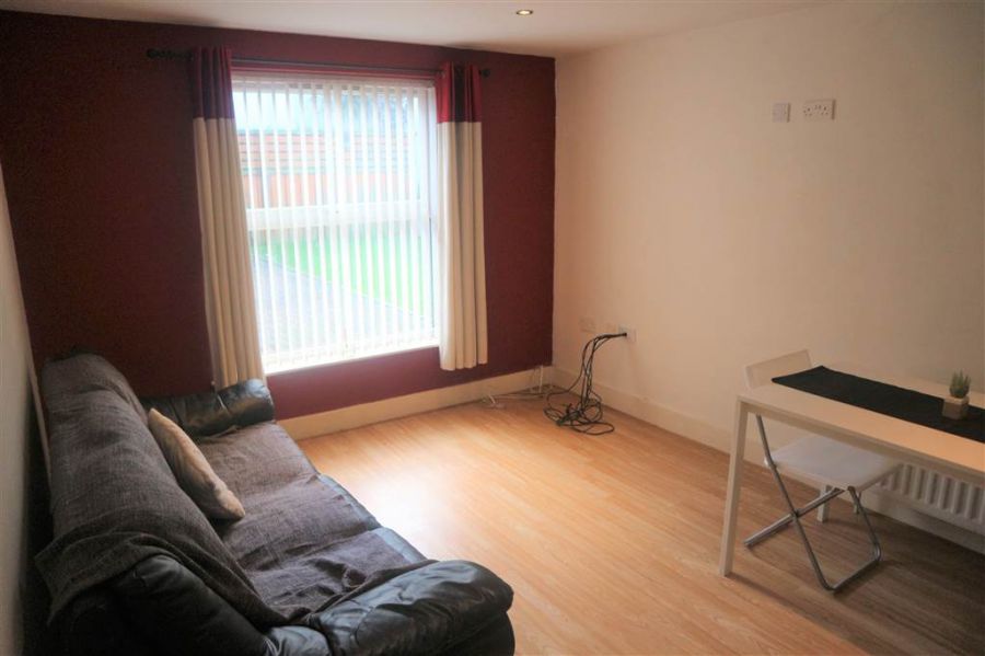 Apartment 4 Strand Central