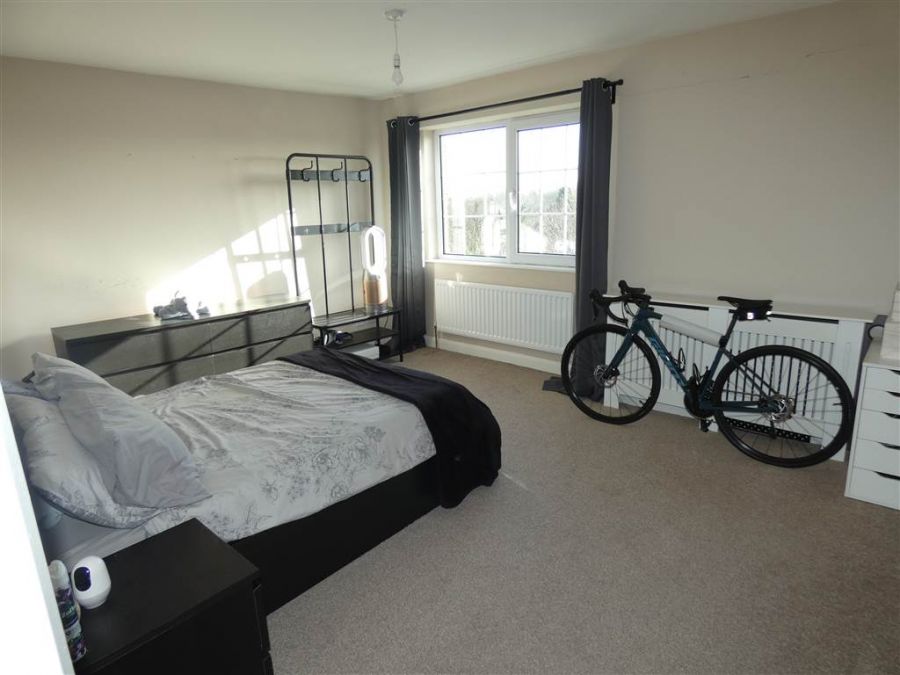 37 Fortwilliam Grange