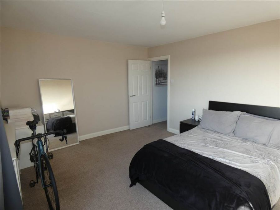 37 Fortwilliam Grange