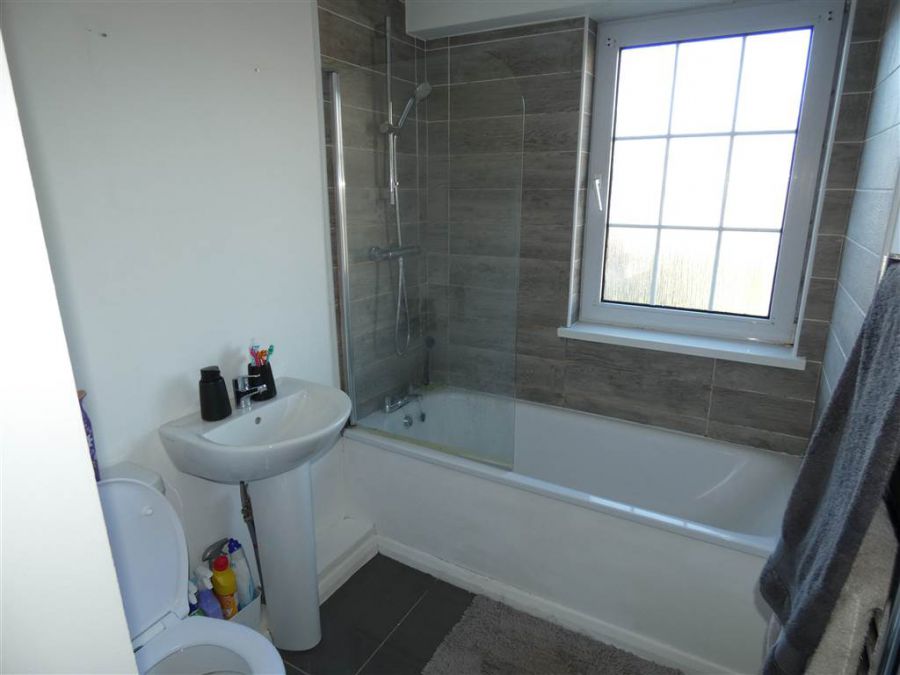 37 Fortwilliam Grange