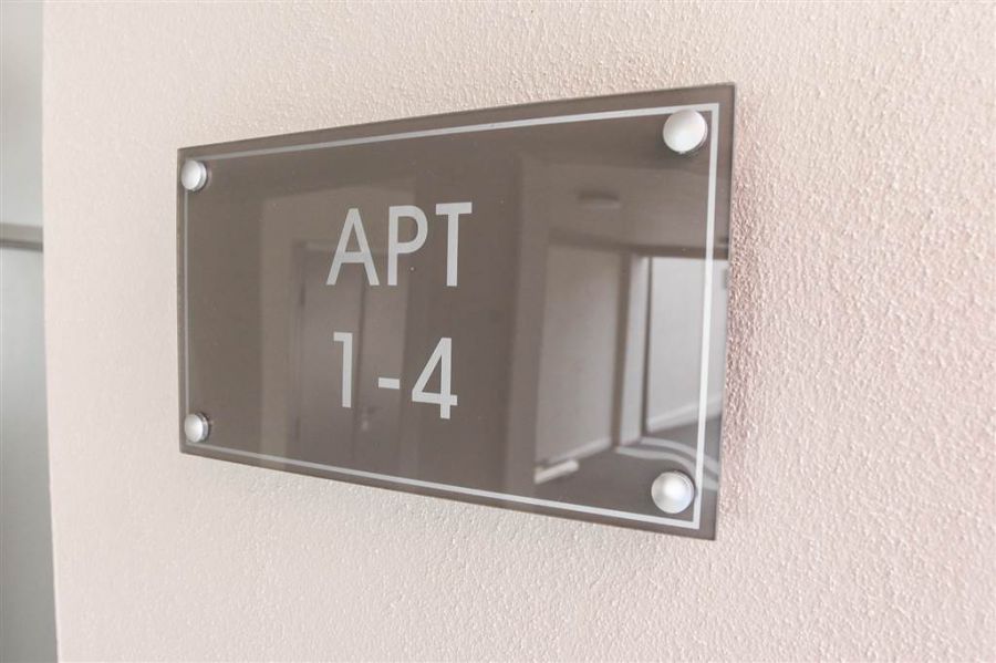 Apt 2 1 Hillview Avenue