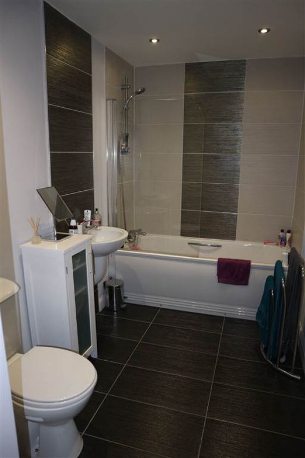 Apartment 3 One20