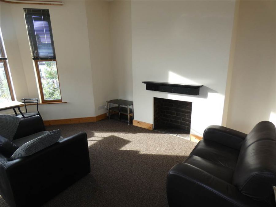 Flat 3 152 Upper Newtownards Road