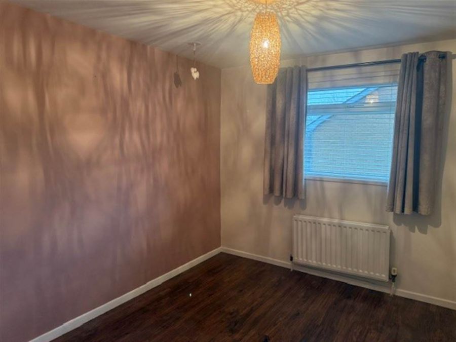 17 Rosneath Gardens