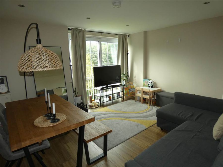 63 Fortwilliam Grange