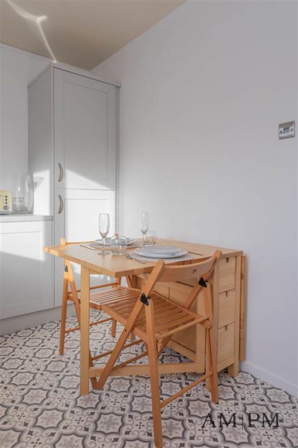 31b Wandsworth Road