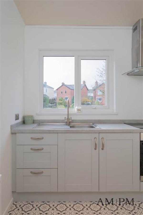 31b Wandsworth Road