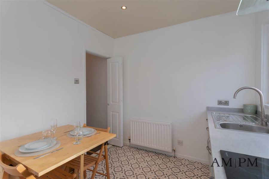 31b Wandsworth Road