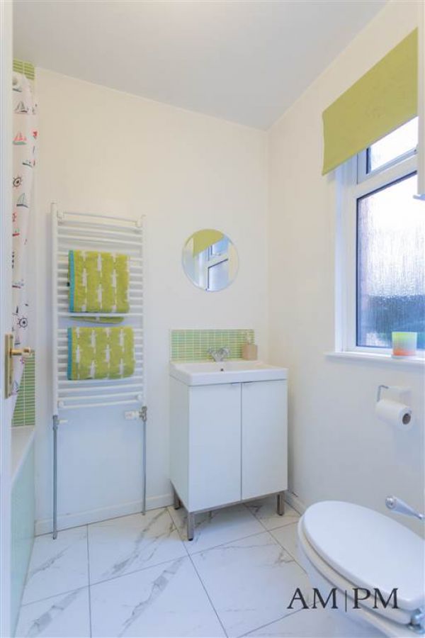 31b Wandsworth Road