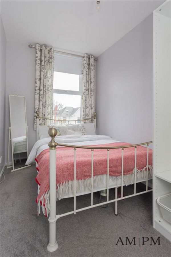 31b Wandsworth Road