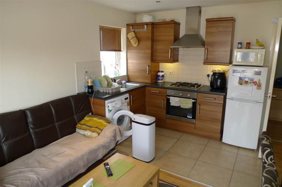 Apt 7 46 Grace Avenue