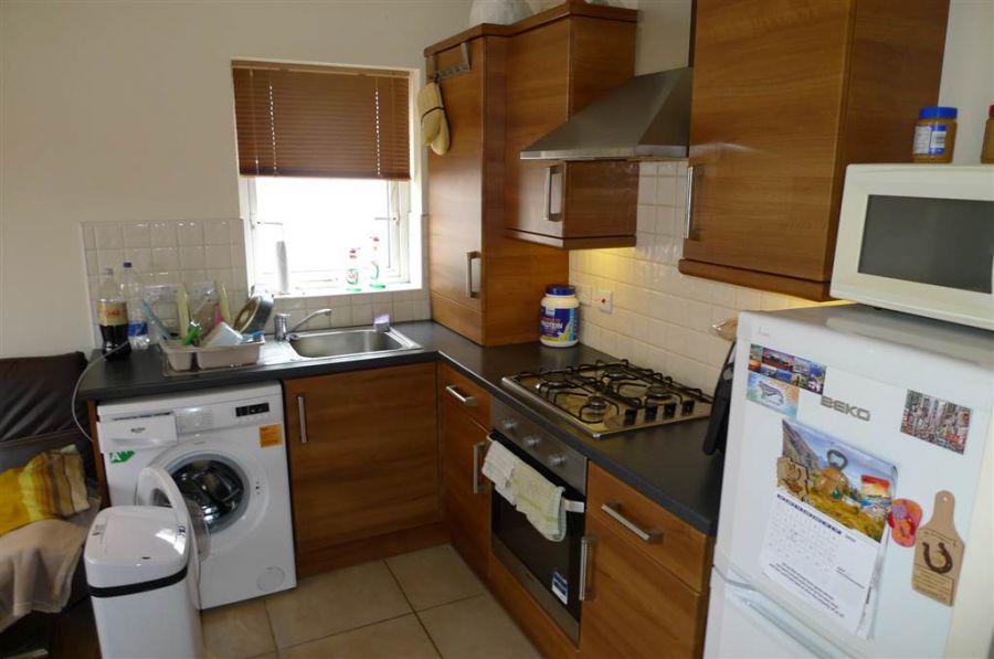 Apt 7 46 Grace Avenue