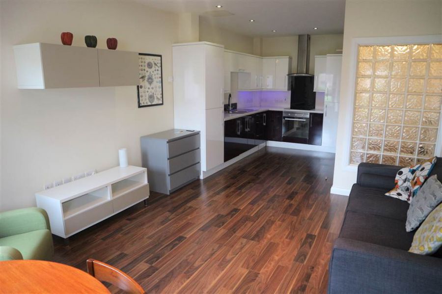 Apt 1 223A Belmont Road