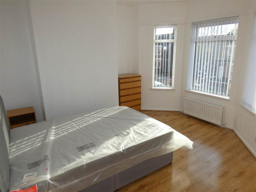 68 Ravenscroft Avenue