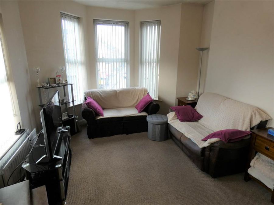 Apt1. 450 Woodstock Road