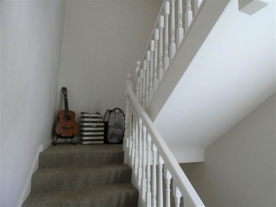 Apt1. 450 Woodstock Road