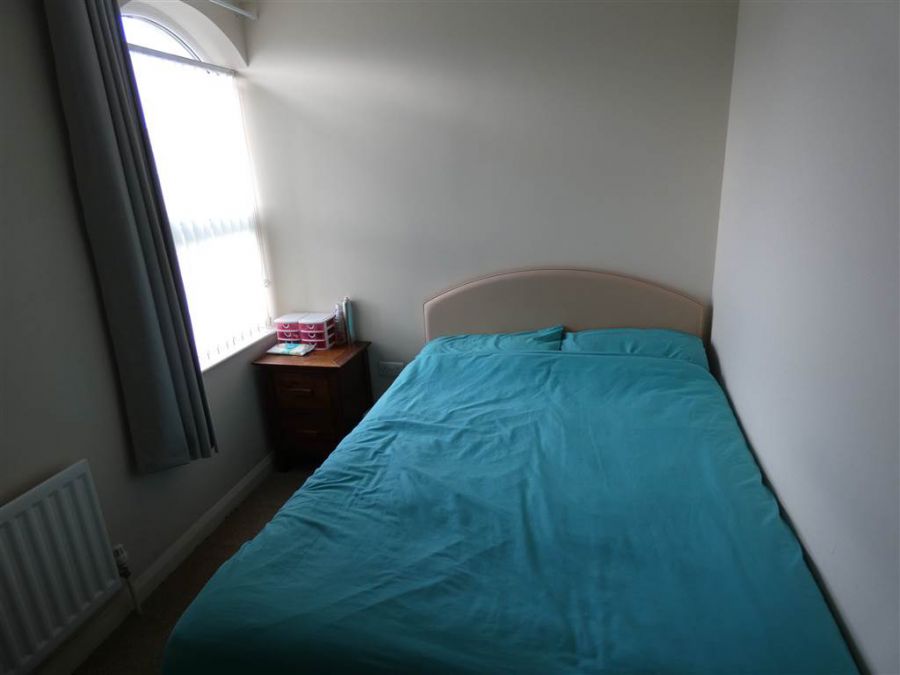 Apt1. 450 Woodstock Road