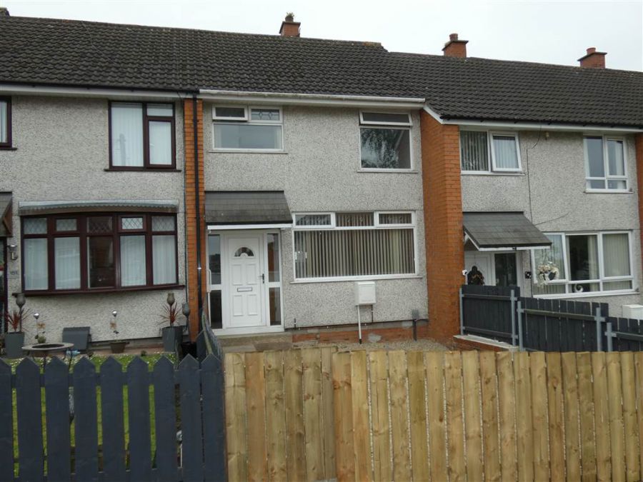 149 Kinross Avenue