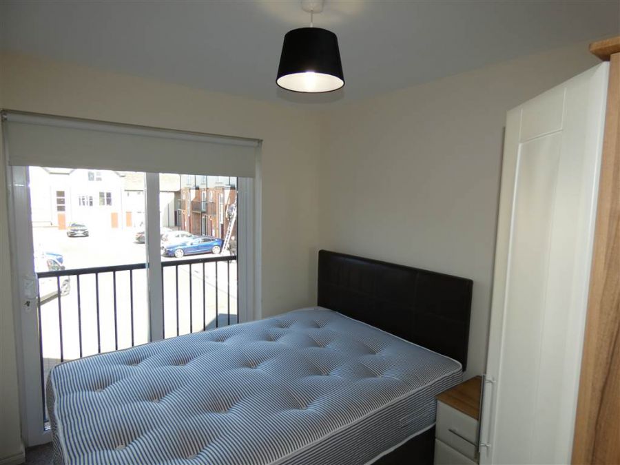 Apt 2 492 Woodstock Road