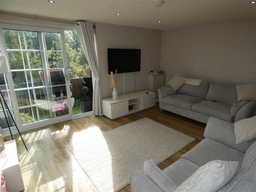 64 Fortwilliam Grange