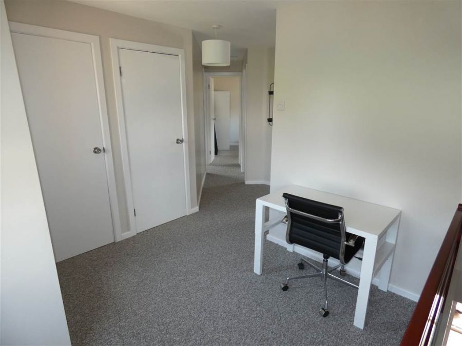 6 Strathearn Mews