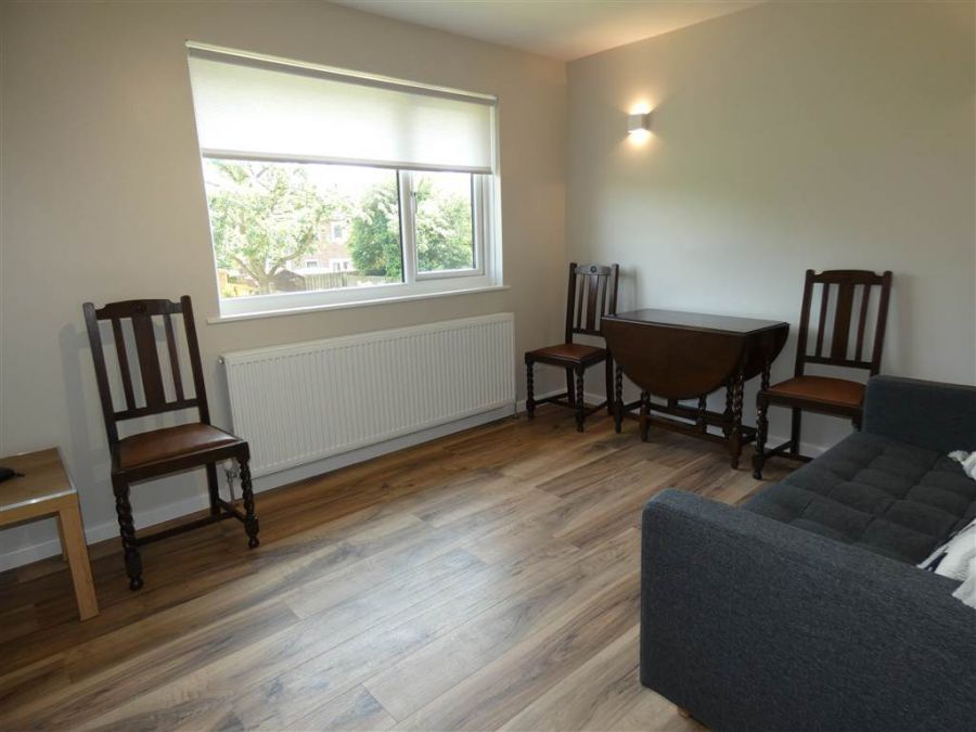 6 Strathearn Mews