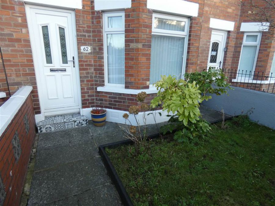 62 Ravenscroft Avenue