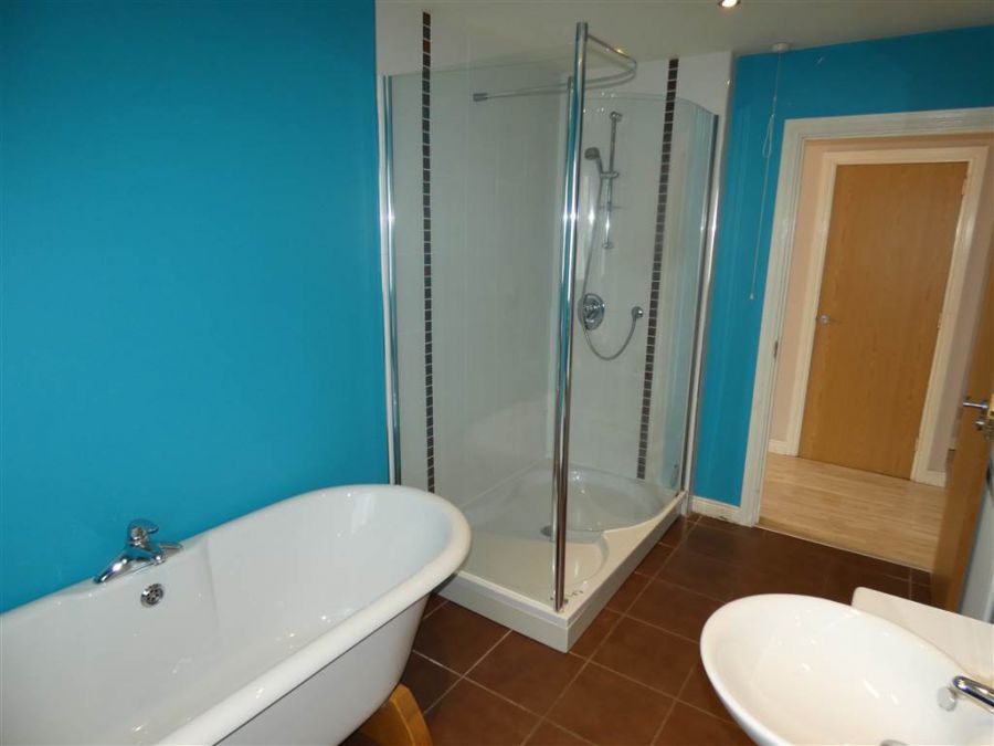 5 Aylesbury Mews