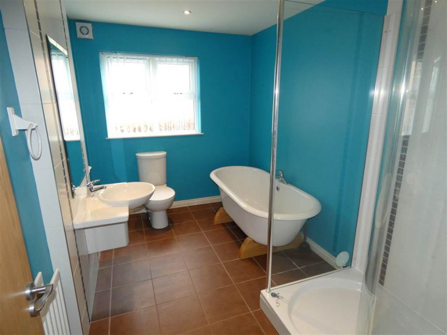 5 Aylesbury Mews