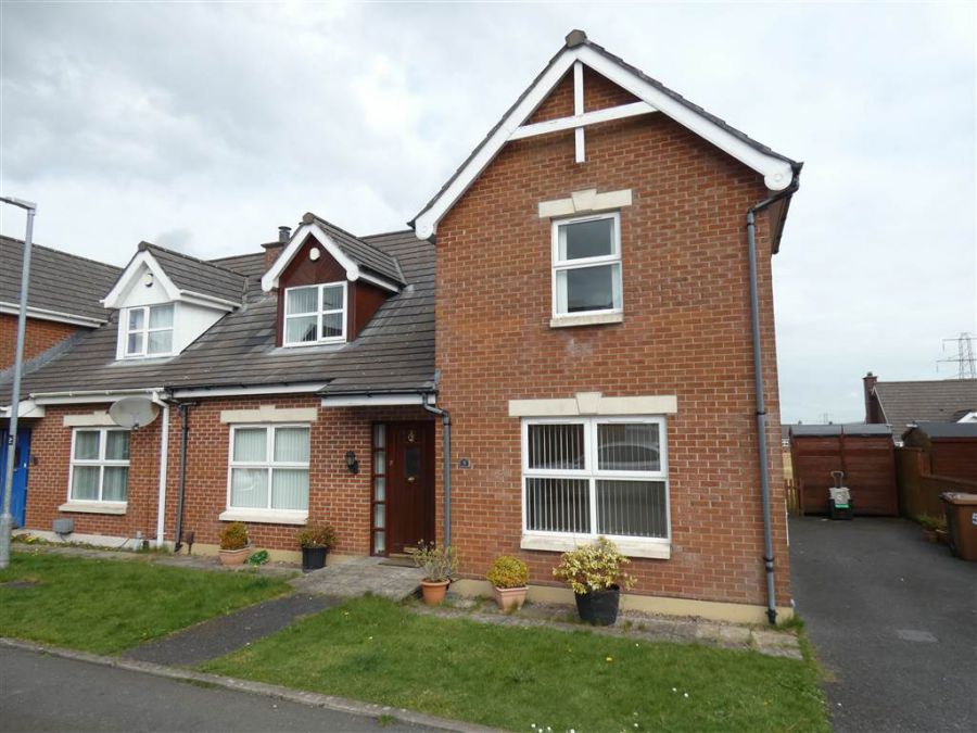 5 Aylesbury Mews
