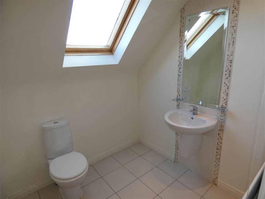 5 Aylesbury Mews