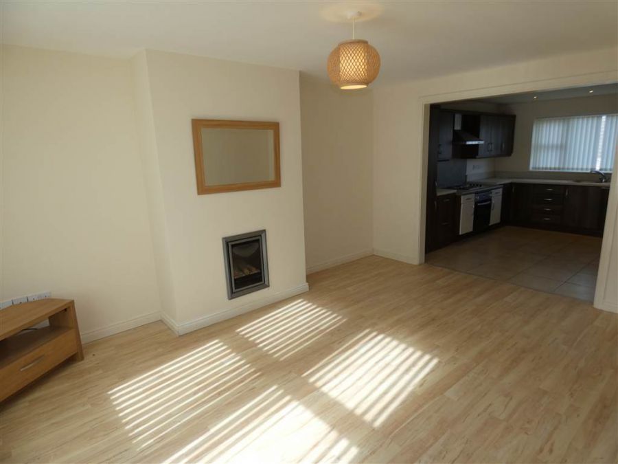 5 Aylesbury Mews