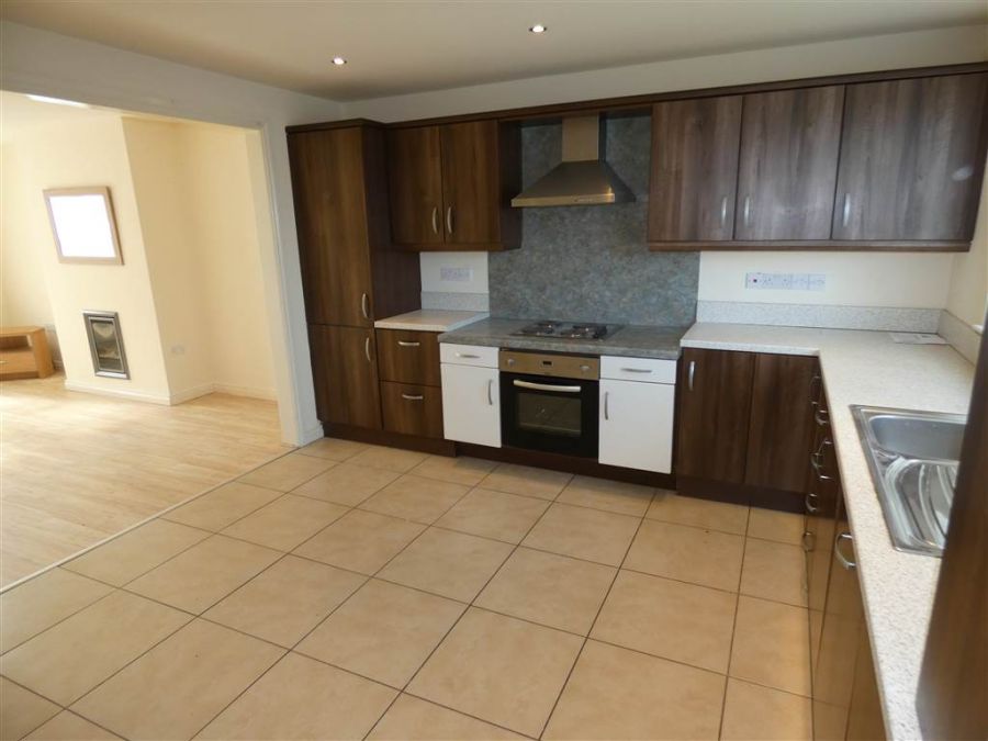 5 Aylesbury Mews