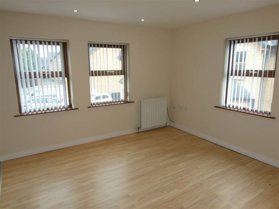 10 Aylesbury Court