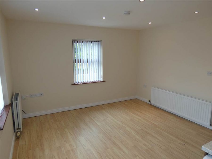 10 Aylesbury Court