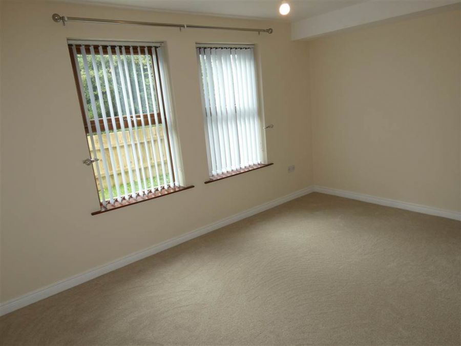 12 Aylesbury Court