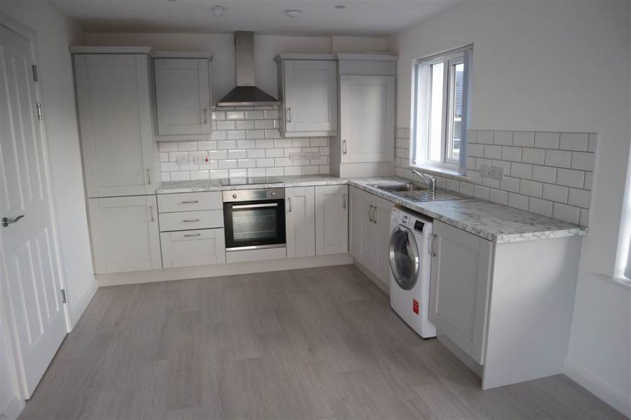 Apt 6  4 Park Avenue Heights