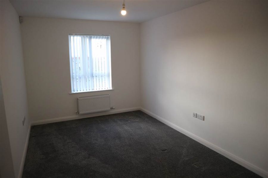 Apt 6  4 Park Avenue Heights