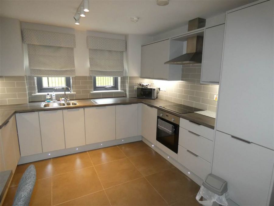 Apt.1, 3 Roseland Place