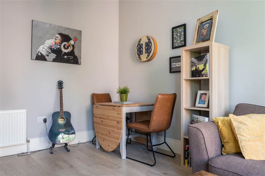 Apt 6  35-37 Sans Souci Park