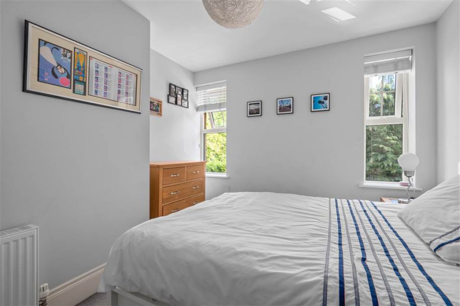 Apt 6  35-37 Sans Souci Park