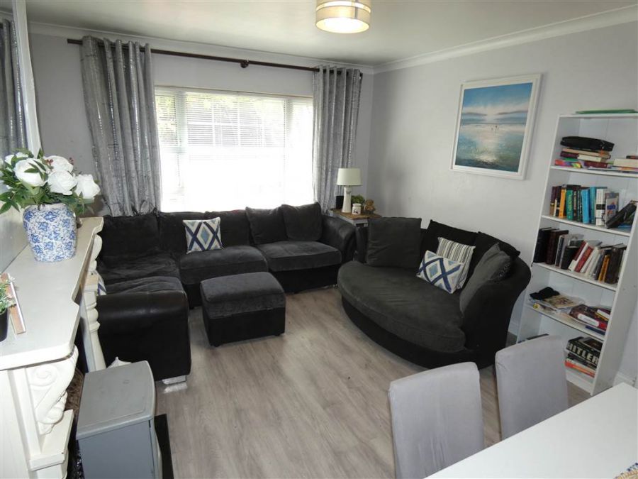 6 Sperrin Park