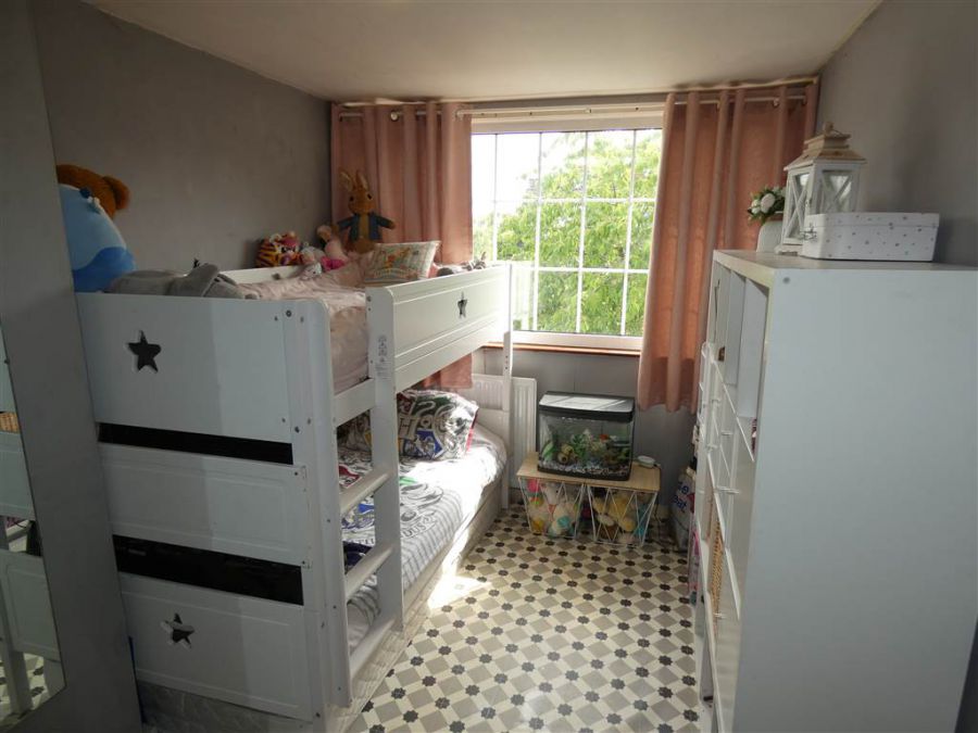 6 Sperrin Park