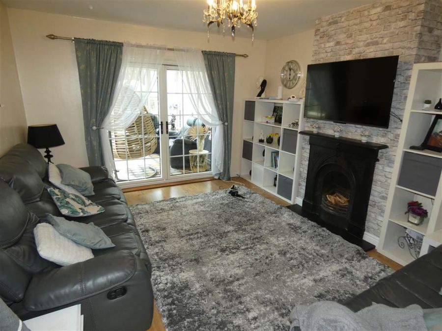 12 Whincroft Road