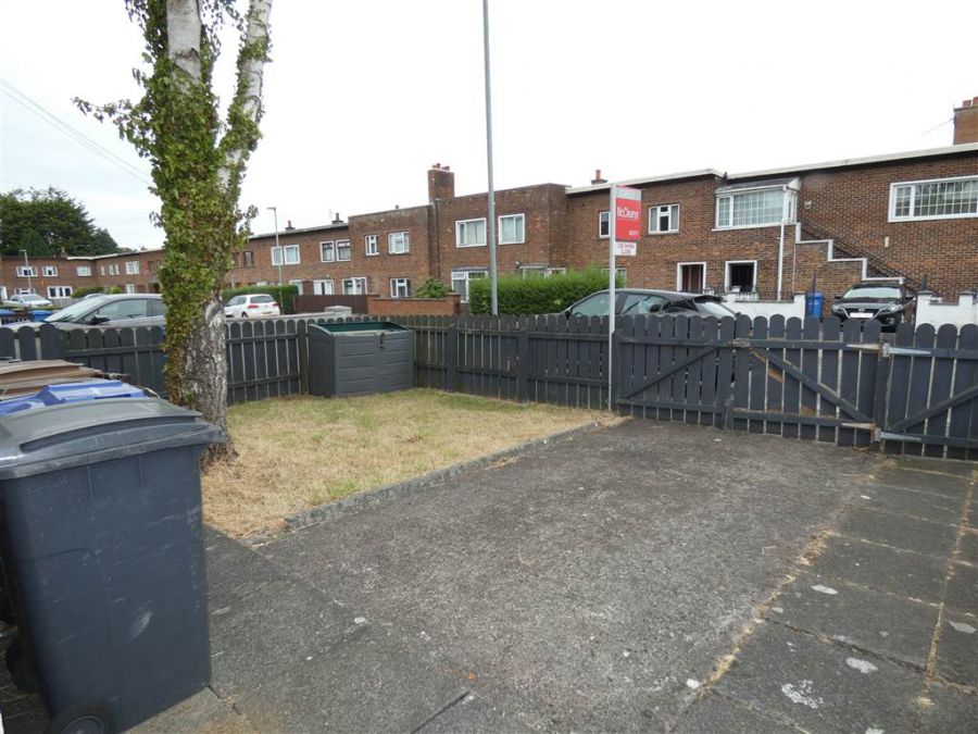 32B Shimna Close